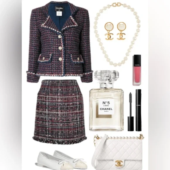 Chanel 08A Boucle Tweed Knee-Length Skirt 2008 Fall Collection by Karl Lagerfeld - Picture 5 of 16